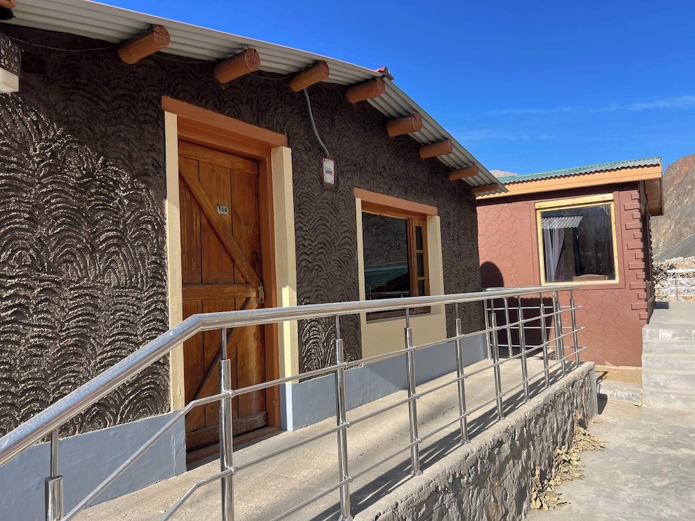 ashina eco resort