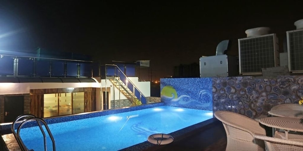 hotel pearl blue agra