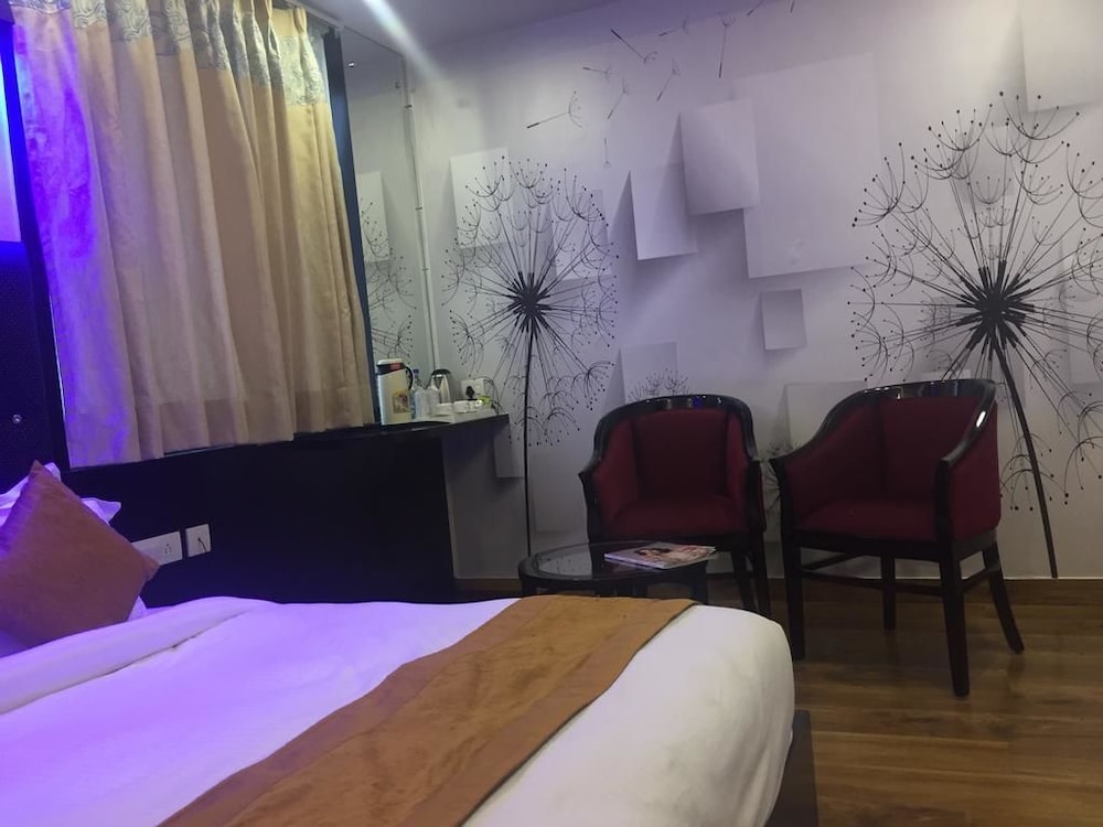 hotel pearl blue agra