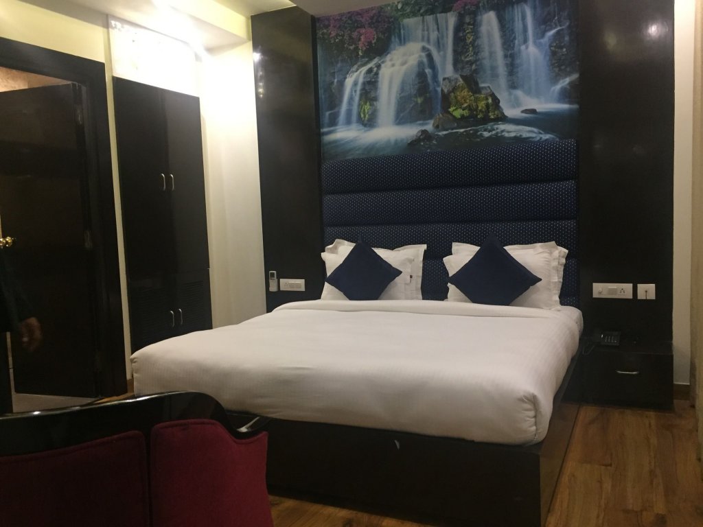 hotel pearl blue agra