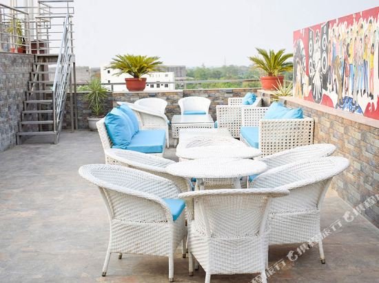 hotel pearl blue agra