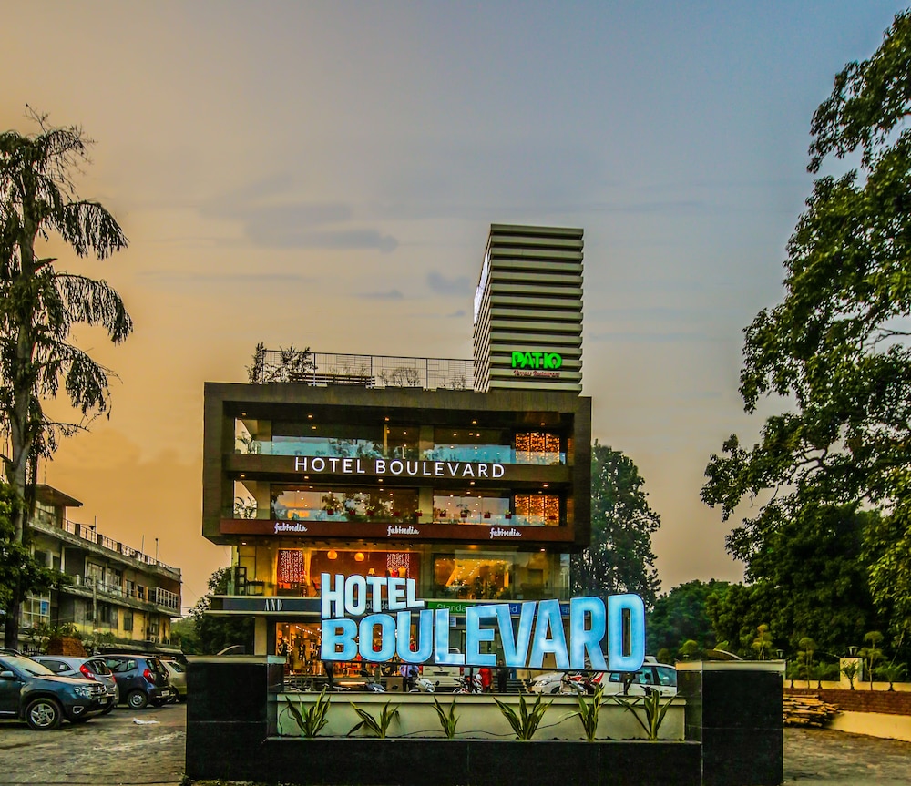 hotel boulevard