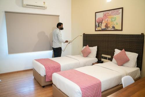 hotel beebiz guindy