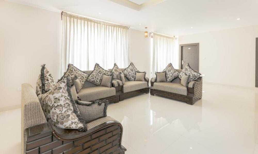 treebo sunrise ig road