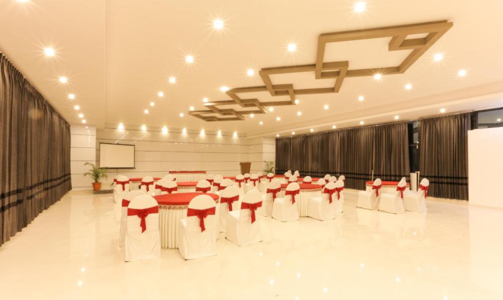 treebo sunrise ig road