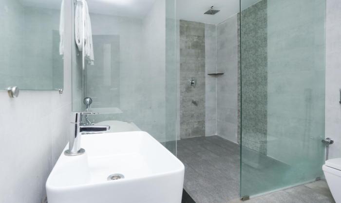 treebo sunrise ig road