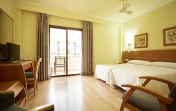 invisa hotel la cala adults only