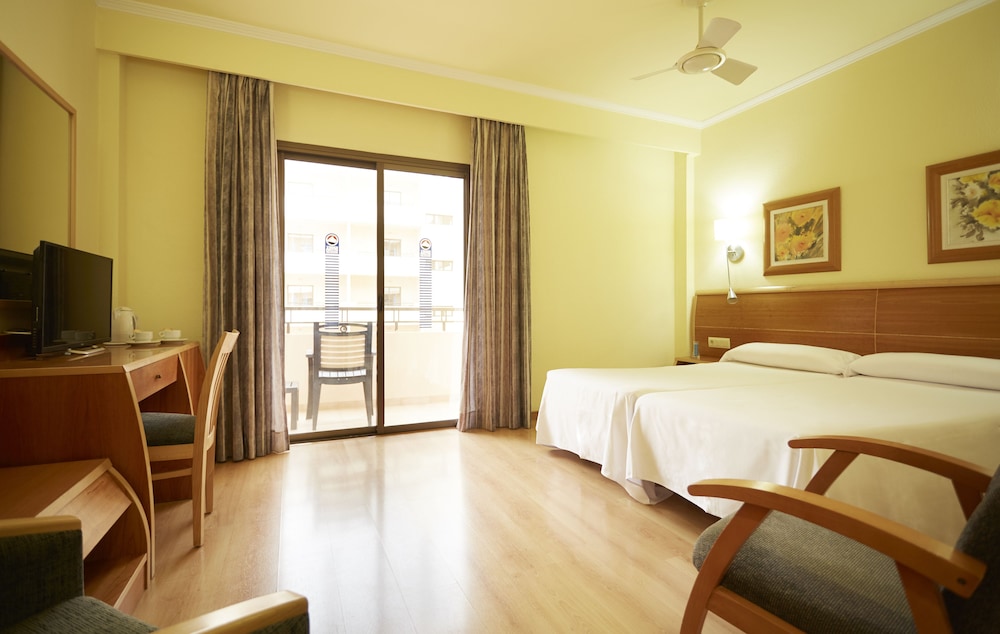 invisa hotel la cala adults only