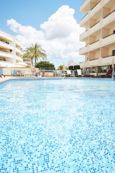 invisa hotel la cala adults only