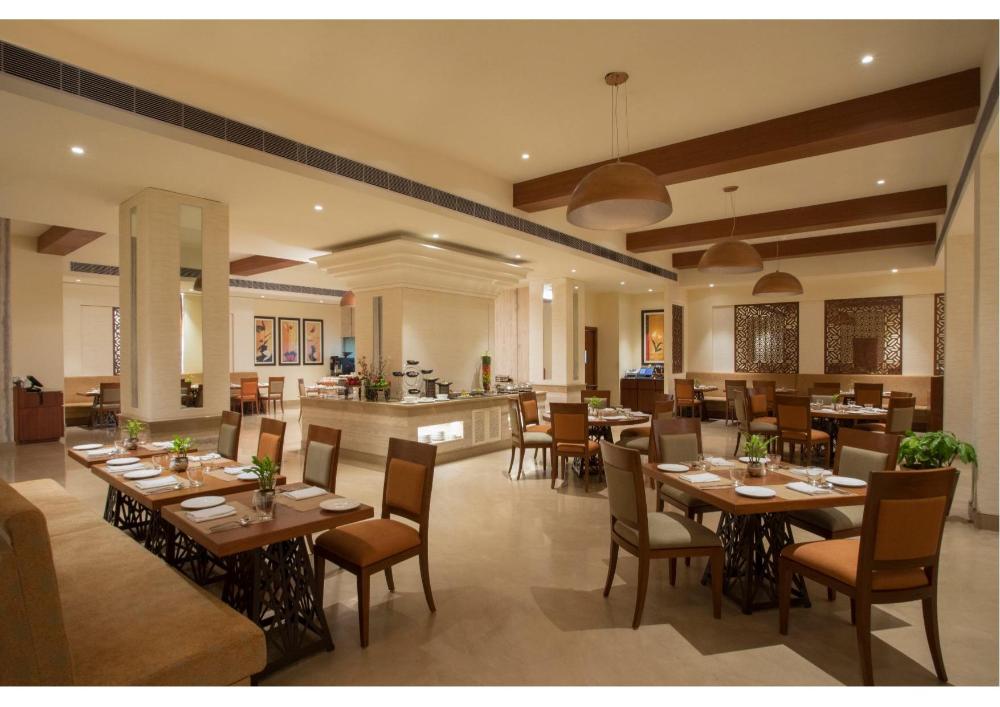 singhania sarovar portico