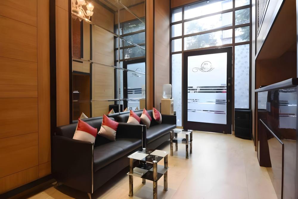hotel royal grand