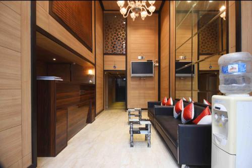 hotel royal grand