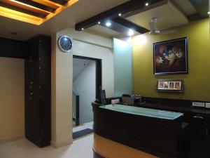 hotel pavitra