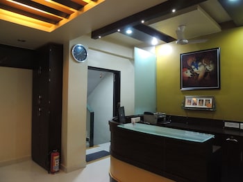 hotel pavitra