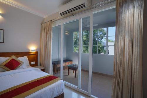 tgr suites