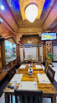 hotel shimla hills international