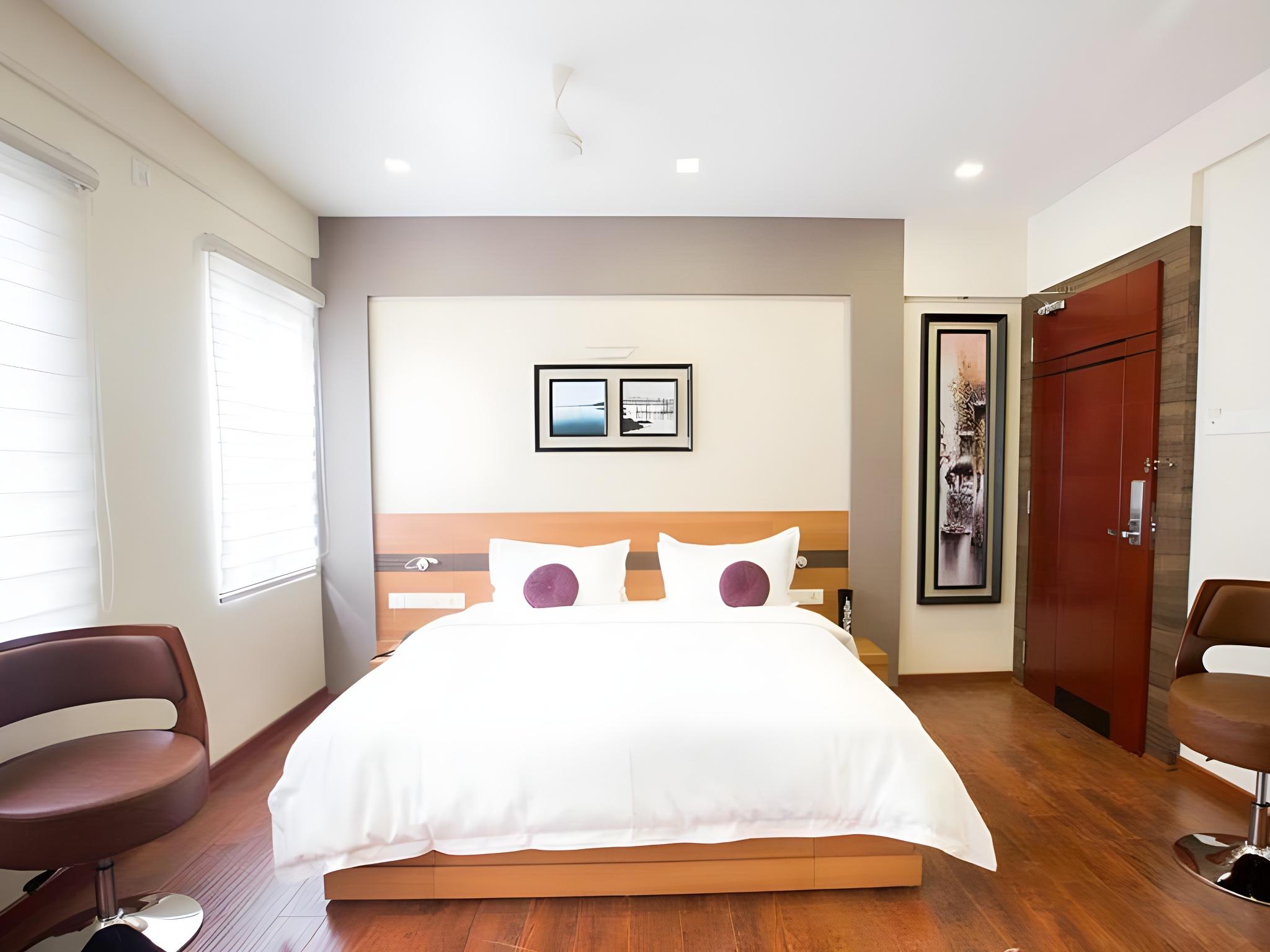 adore residency vadapalani