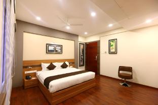 adore residency vadapalani