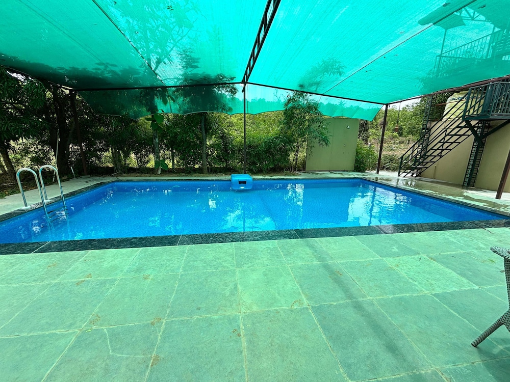 camp serai tiger tadoba