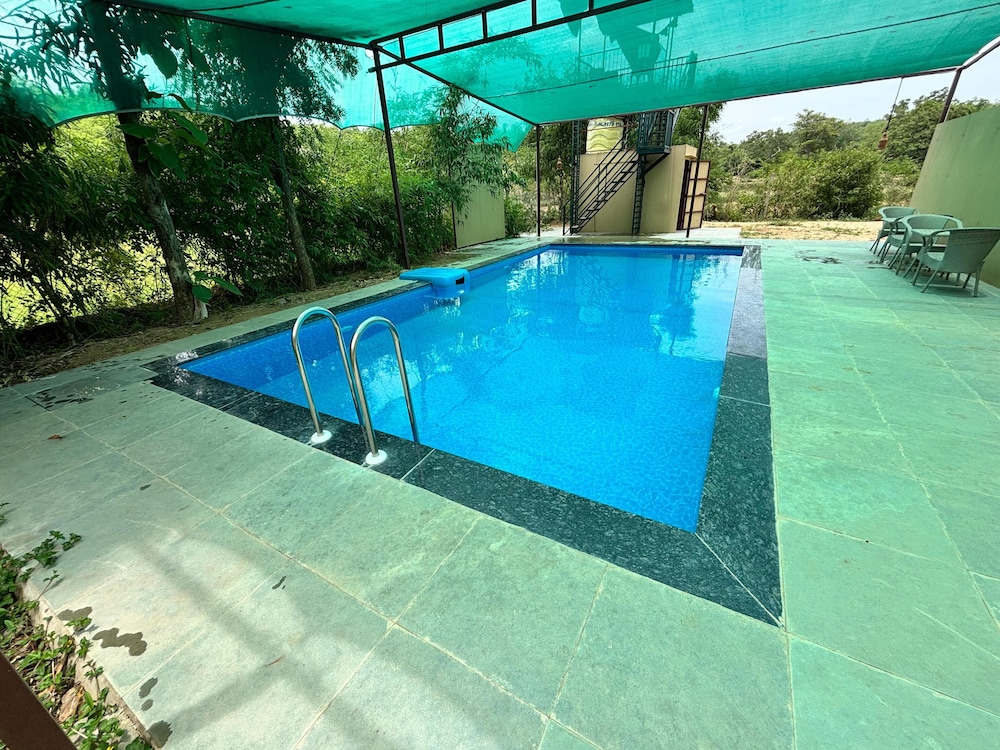 camp serai tiger tadoba