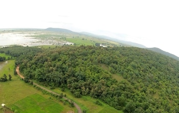 camp serai tiger tadoba