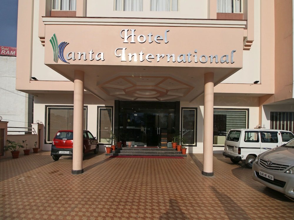 Hotel Vijay International,Near Raghunath Temple,2 star
