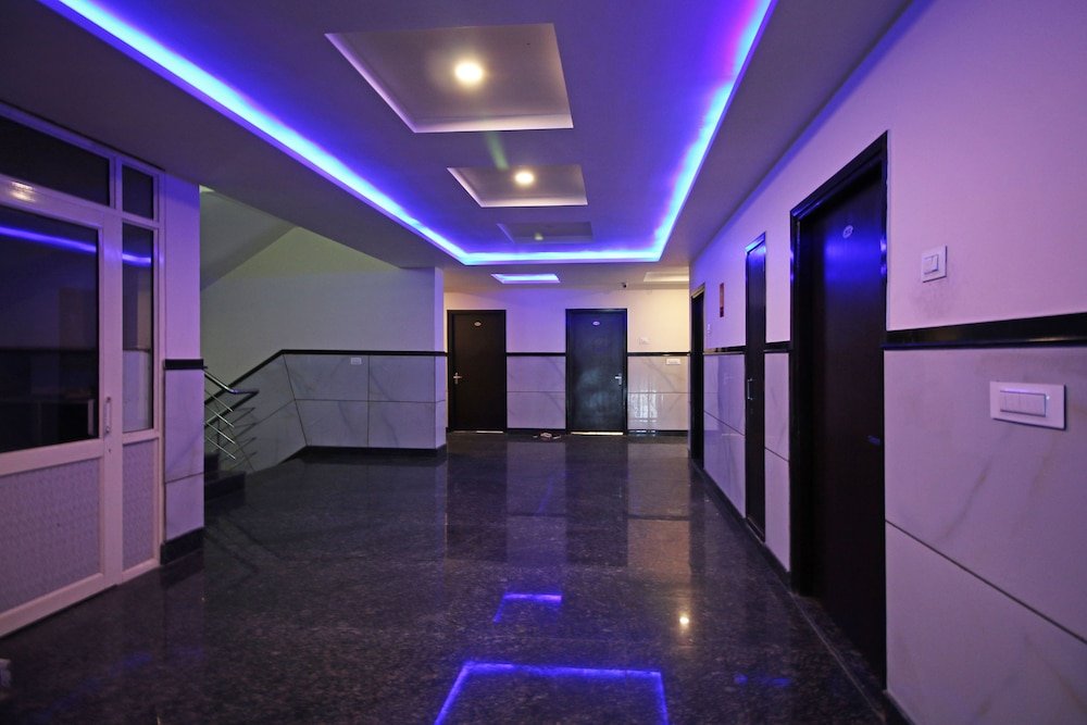 hotel vijay international