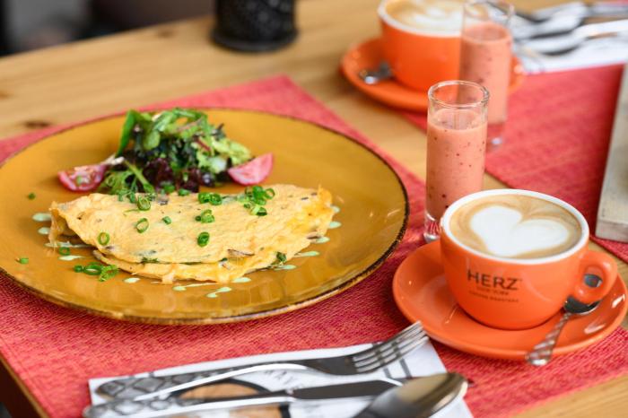 maison bistro and hotel