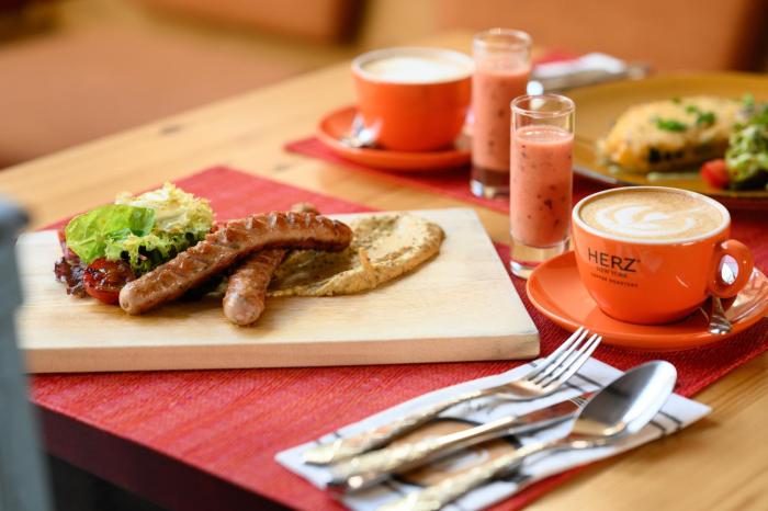 maison bistro and hotel