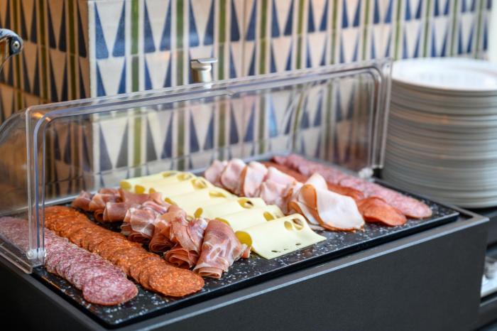 maison bistro and hotel