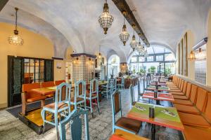 maison bistro and hotel