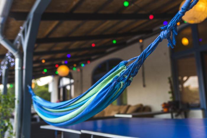 island hostel adults only