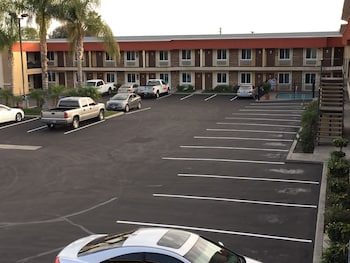 ontario inn and suites
