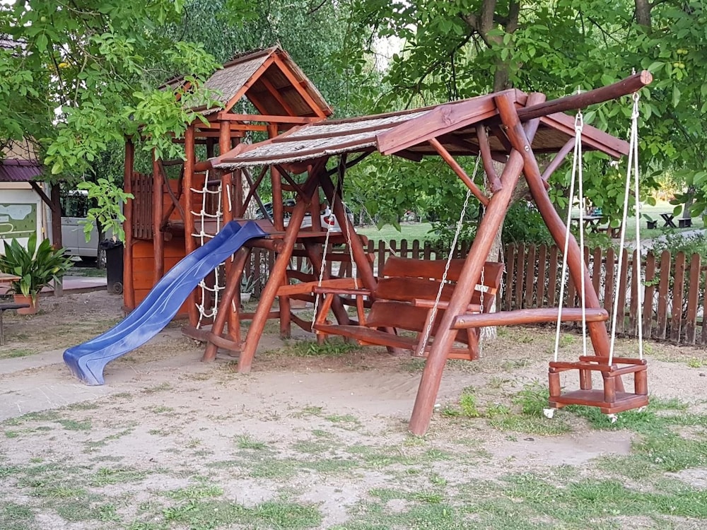 forro fogado and bauer bistro