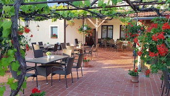 forro fogado and bauer bistro