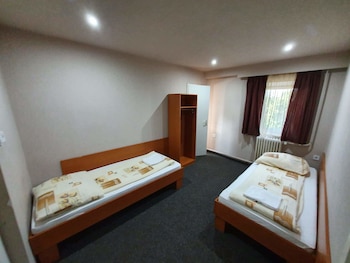 forro fogado and bauer bistro