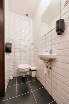 adagio hostel basilica