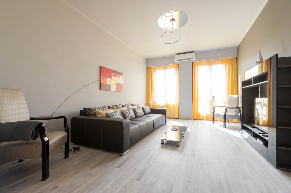 adagio hostel basilica