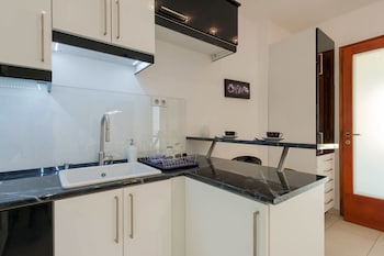 adagio hostel basilica