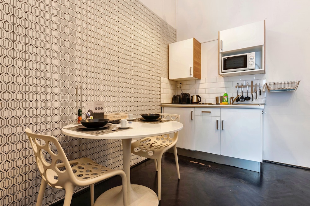 adagio hostel basilica