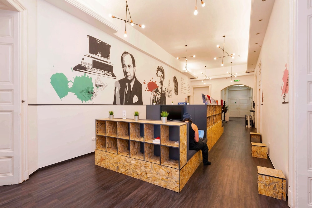 adagio hostel basilica