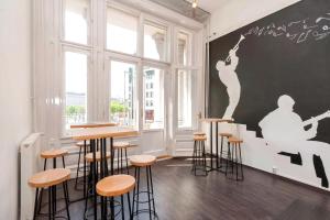 adagio hostel basilica