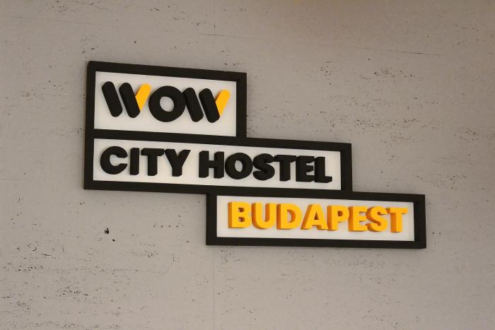 wow city hostel
