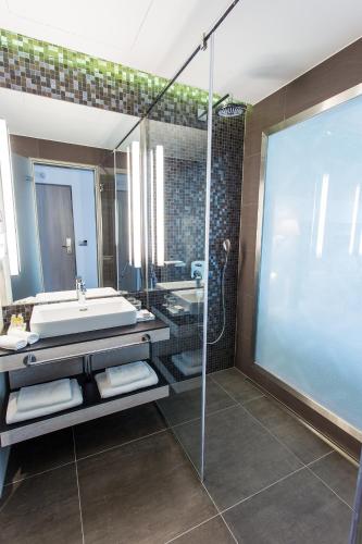 aura hotel adults only
