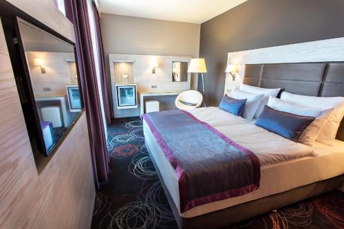 aura hotel adults only