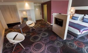 aura hotel adults only