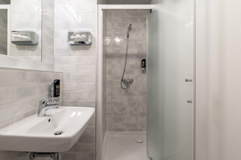 aando budapest city hostel