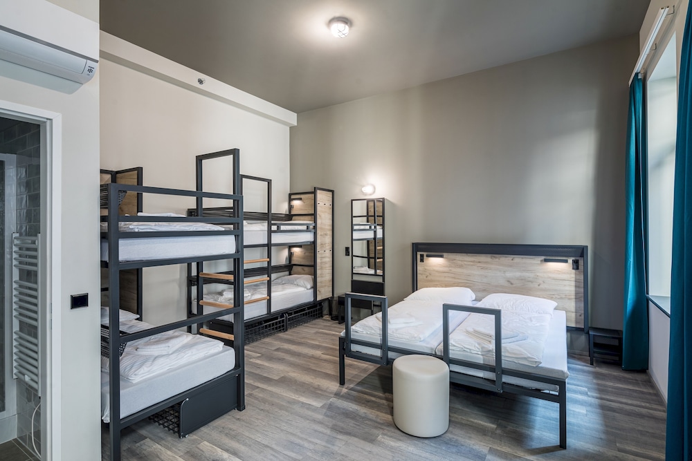 aando budapest city hostel