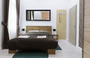 vaci street downtown apartments