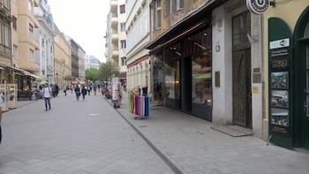 vaci street downtown apartments